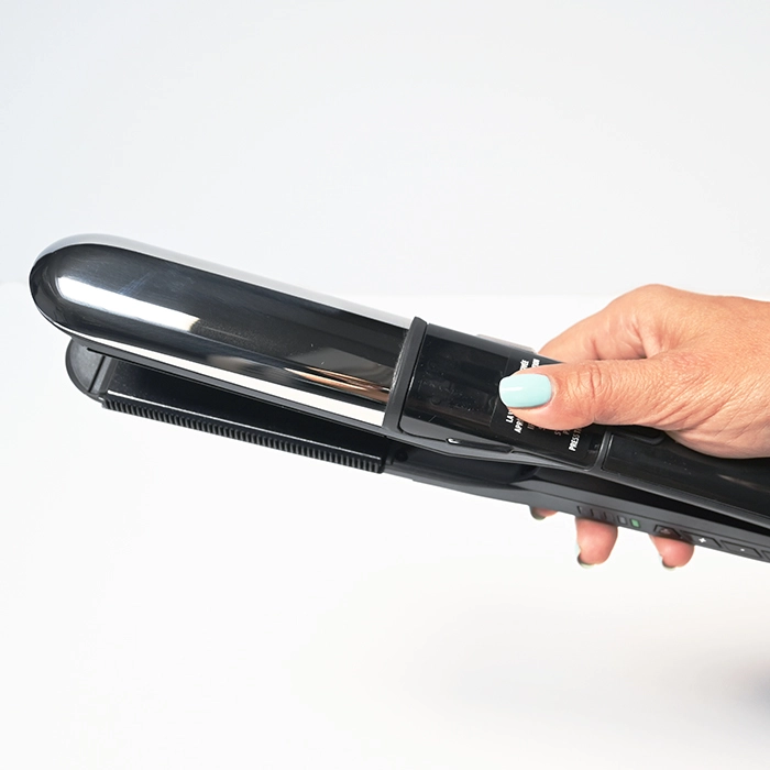 ST496E BABYLISS pegla za kosu na paru ST496E (39mm)