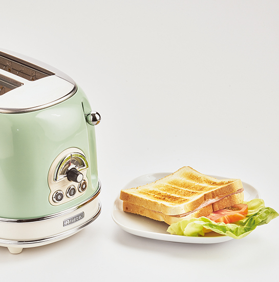 00C015514AR0 ARIETE toster Vintage 155/14 zeleni