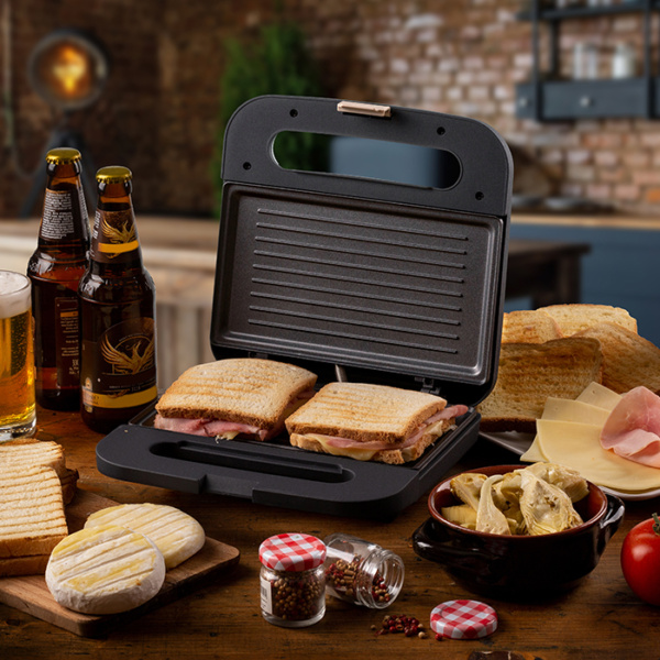 00C197100AR0 ARIETE preklopni toster 1971/00 tamno sivi